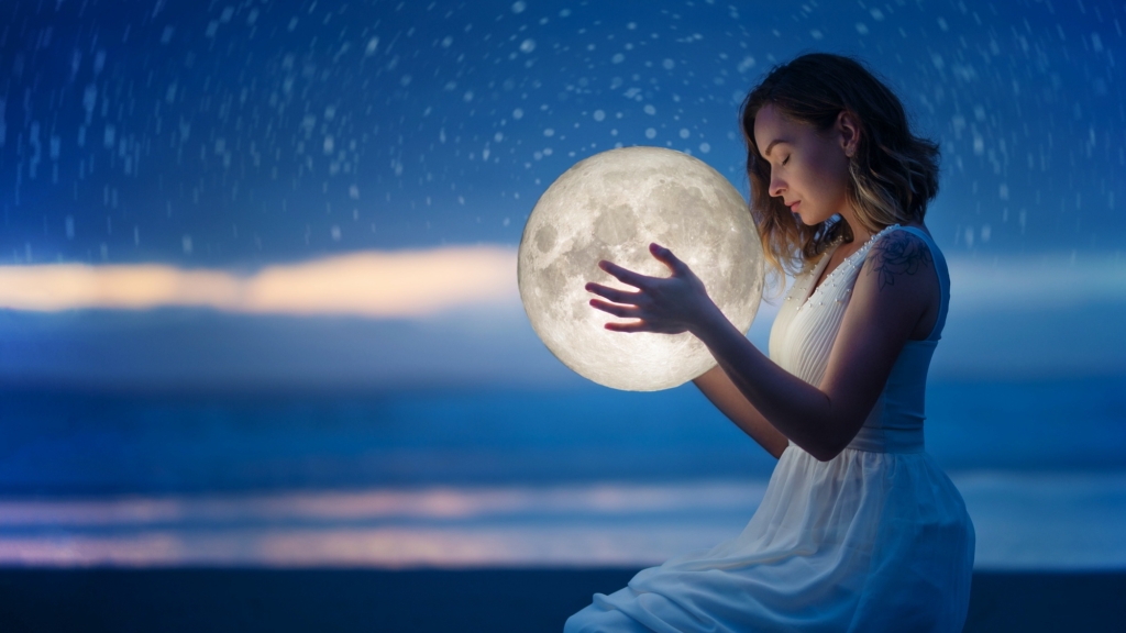 Online Course: Honoring My Instincts - Divine Feminine for Modern Life